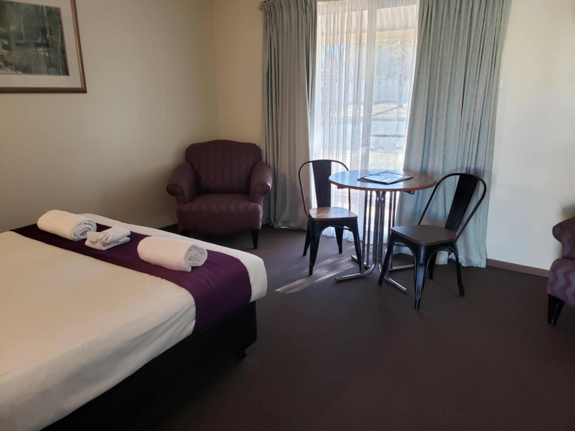 Balranald Motor Inn Room photo